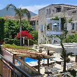 Apartmanhotel Nicoll 3*