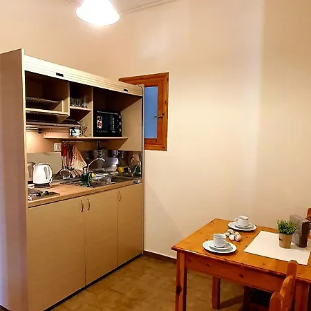 Nicoll アカラヴィ