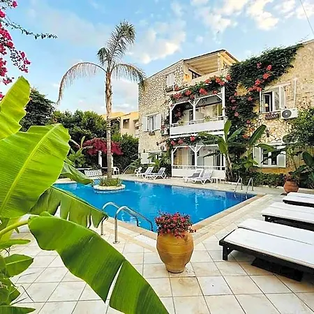 Apartmanhotel Nicoll 3*