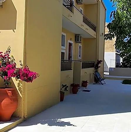 Nicoll Apartmanhotel Aharávi
