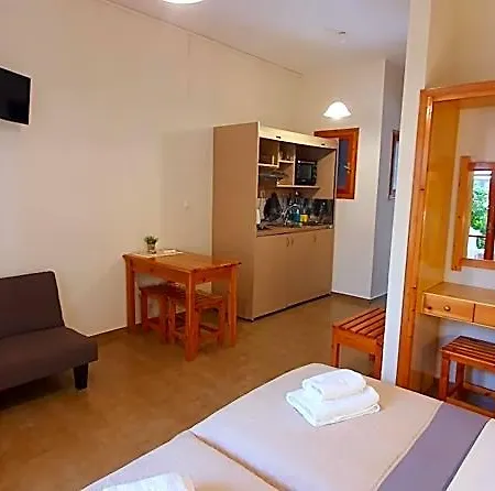 Nicoll Apartmanhotel Aharávi